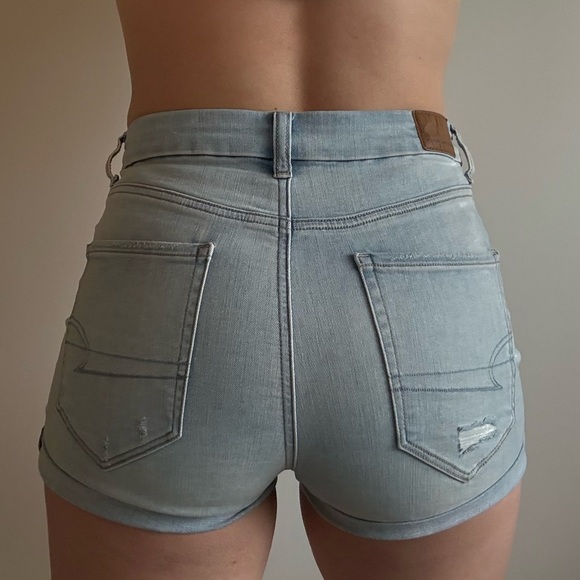 American Eagle Outfitters Pants - Curvy hi-rise shortie